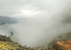 吉林省长白山雾中天池3图片