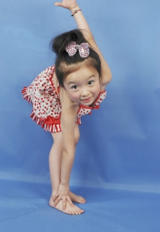 最漂亮美丽的小姑娘 漂亮儿童 漂亮 儿童 幼儿 小孩 人物图库 儿童幼儿 摄影 300DPI JPG图片